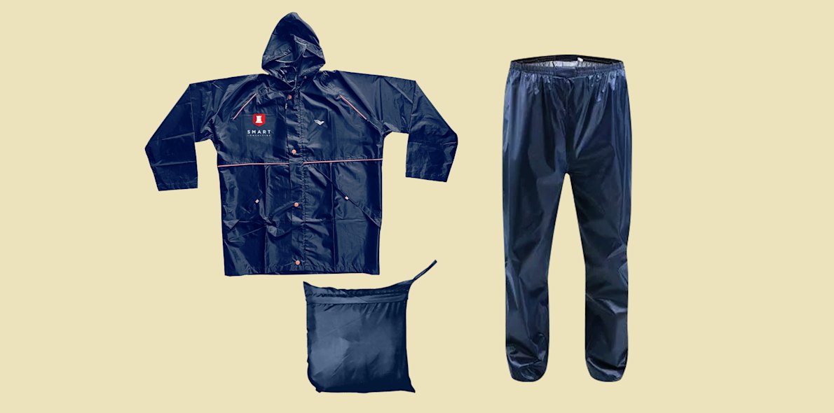 Safari raincoat hotsell